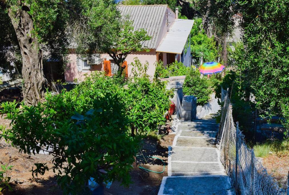 Kiki'S Beautiful House On Famous Village Pentátion Exterior foto